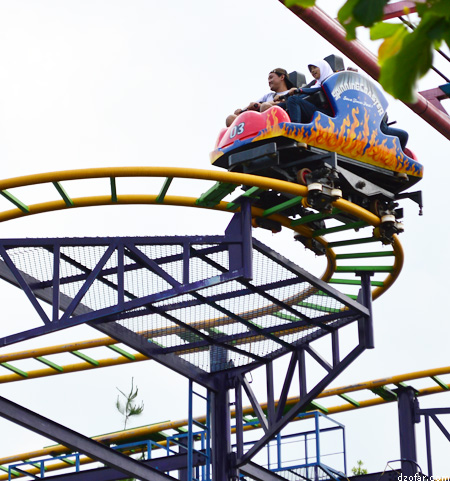 Spinning Coaster Jatimpark 1