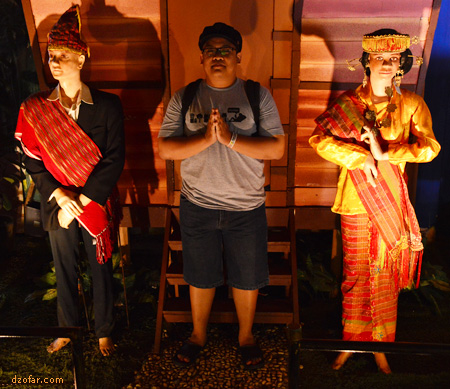 TOmi batak