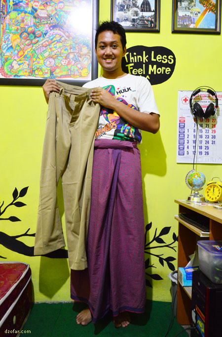 Tutorial Salin Celana Pakai Sarung 1