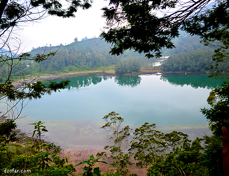 Telaga Warna dari Petak 9 Dieng