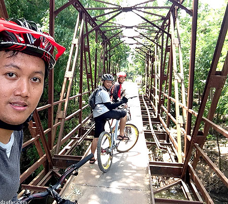 Jembatan menakutkan 