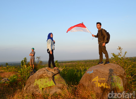 Puncak Kedua