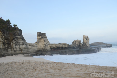 Pantai Klayar