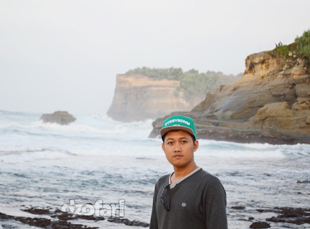 Pantai Klayar