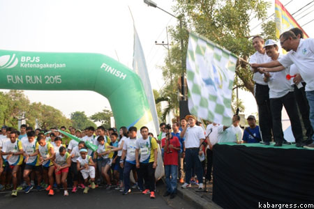Start Fun Run BPJS oleh Gus Ipul