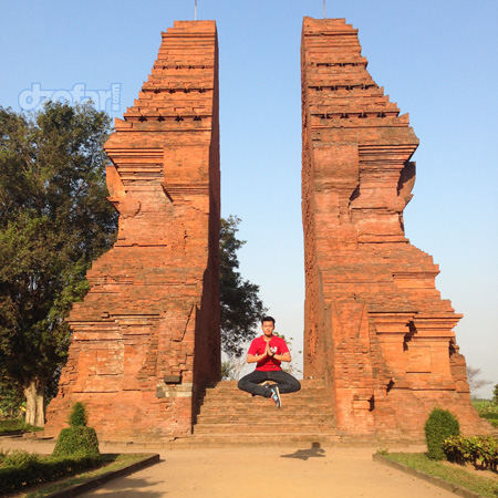 Gapuro Wringin Lawang