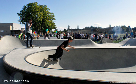 Skateboard track