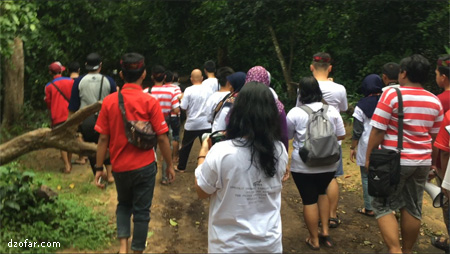 Blogger di hutan kera nepa