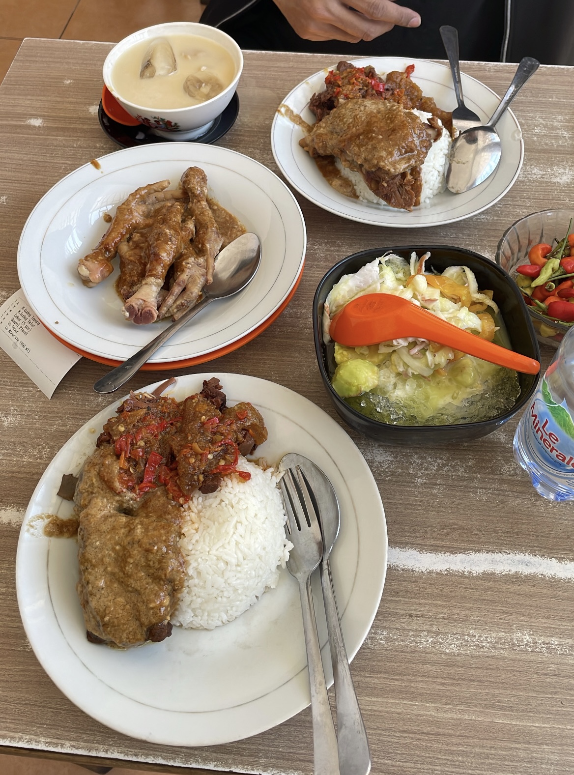 Gudeg, Es Teler, dll Tenda Biru Solo