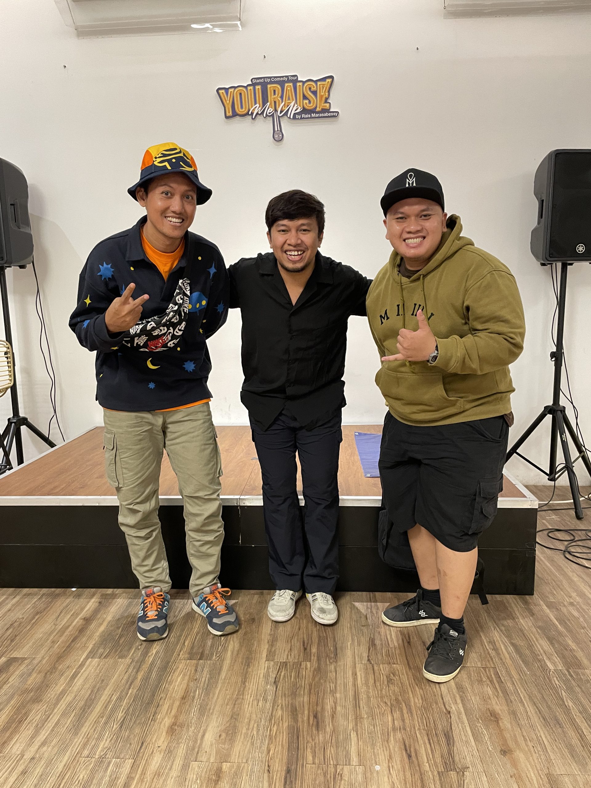 Foto bareng Ali Akbar dan Hakim