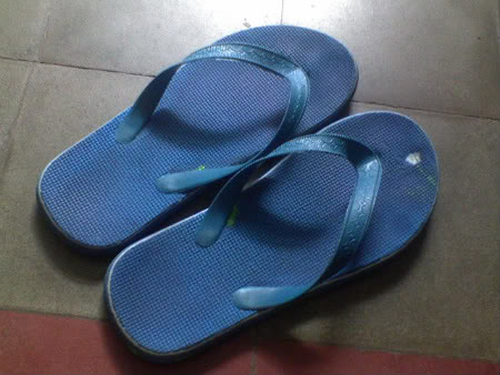sandal jepitku yang malang.. (eh, Nganjuk ndop!)