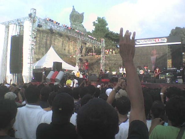 Arie Lasso di Soundrenaline Bali