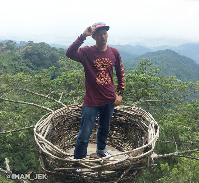 pose di susuh manuk